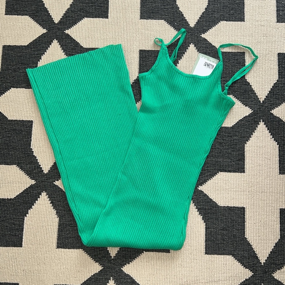H&M Bright Green Ribbed Knit Midi Dress